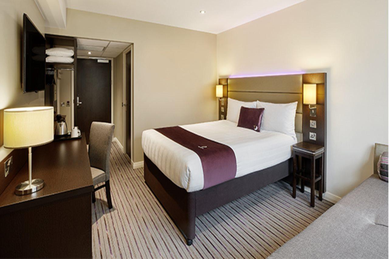 Premier Inn Watford - Croxley Green Zewnętrze zdjęcie